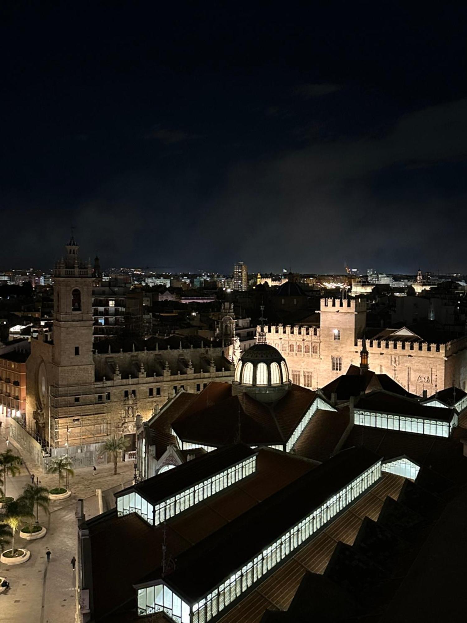 Mirador 2 Del Mercado Central - Habitacion Con Bano Privado En El Centro De La Ciudad Vella Valencia Exteriör bild