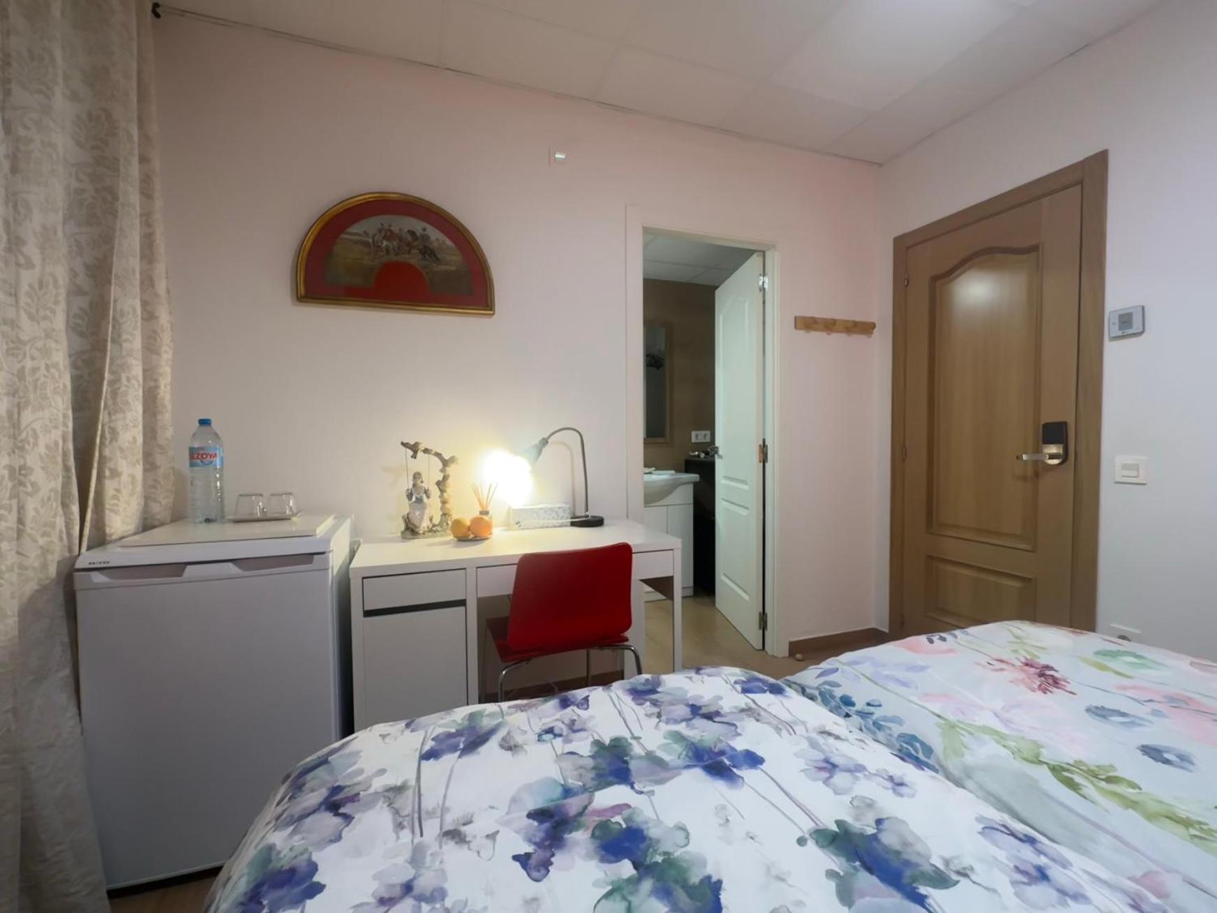Mirador 2 Del Mercado Central - Habitacion Con Bano Privado En El Centro De La Ciudad Vella Valencia Exteriör bild