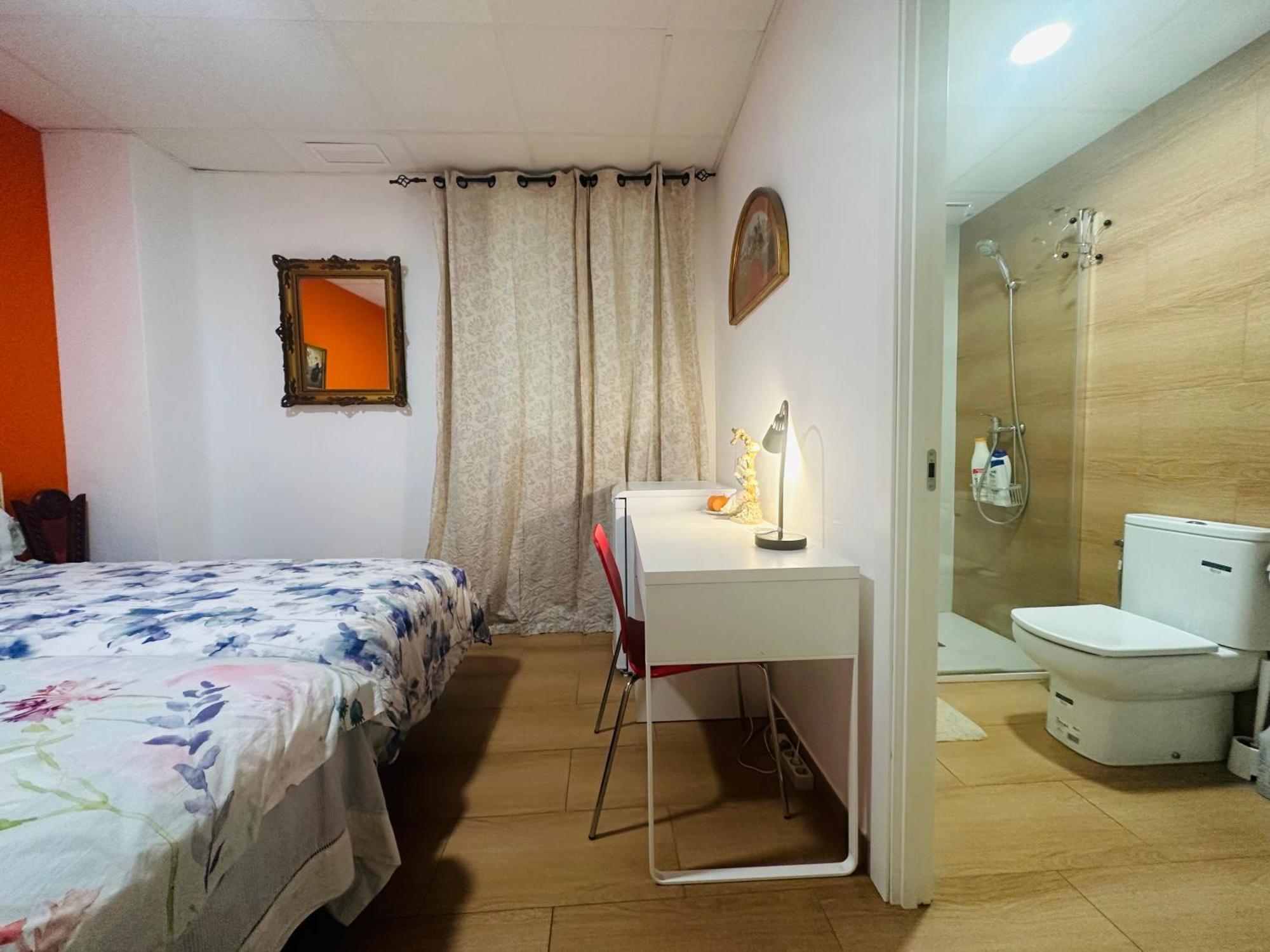 Mirador 2 Del Mercado Central - Habitacion Con Bano Privado En El Centro De La Ciudad Vella Valencia Exteriör bild